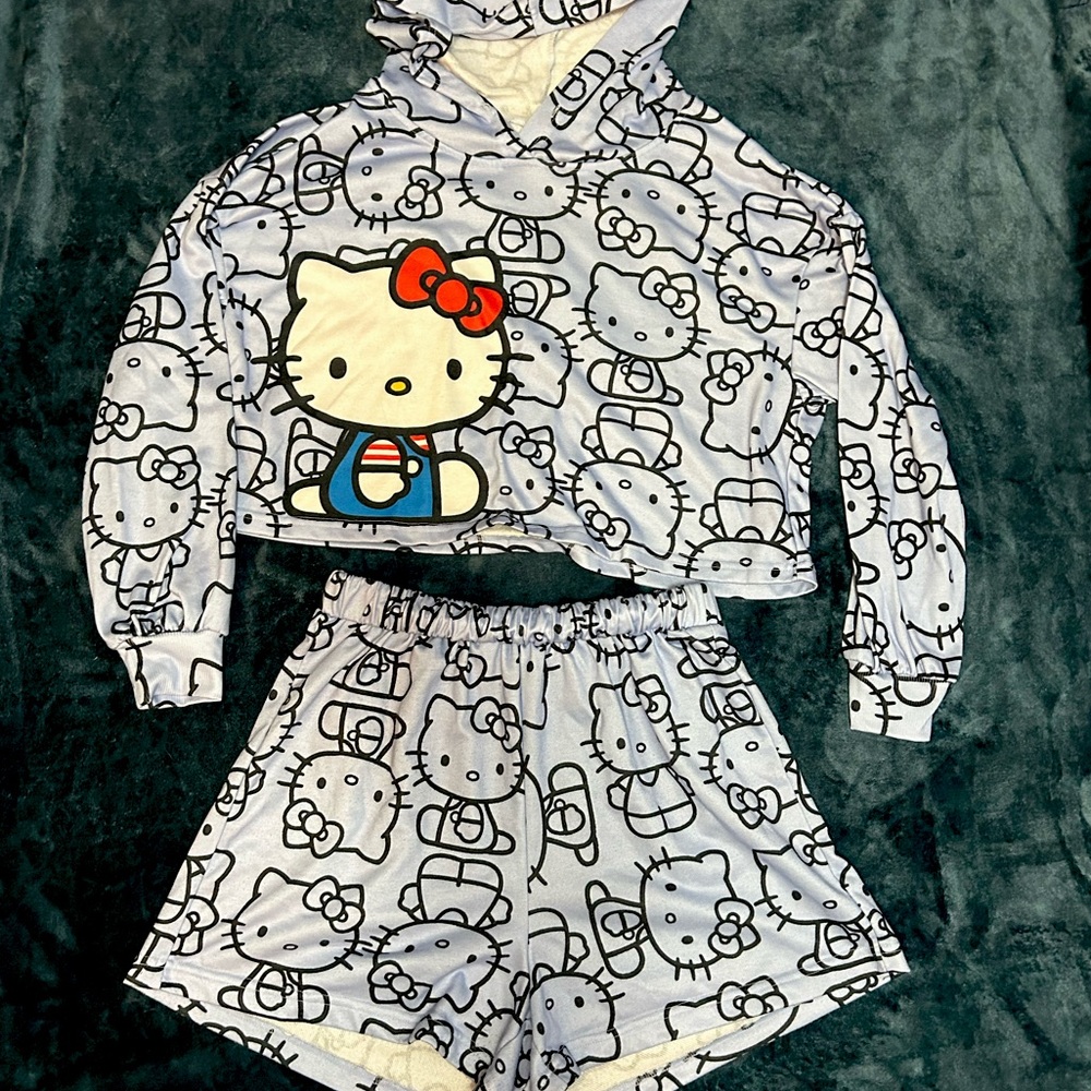 Hello Kitty Lounge Set